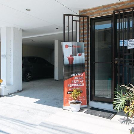 Reddoorz Near Sm Bicutan Hotel Paranaque City Bagian luar foto