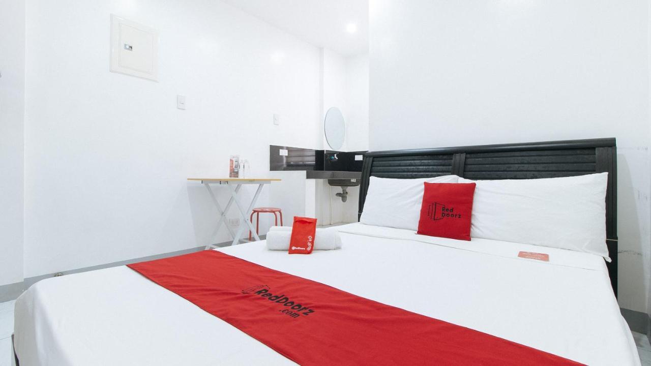 Reddoorz Near Sm Bicutan Hotel Paranaque City Bagian luar foto