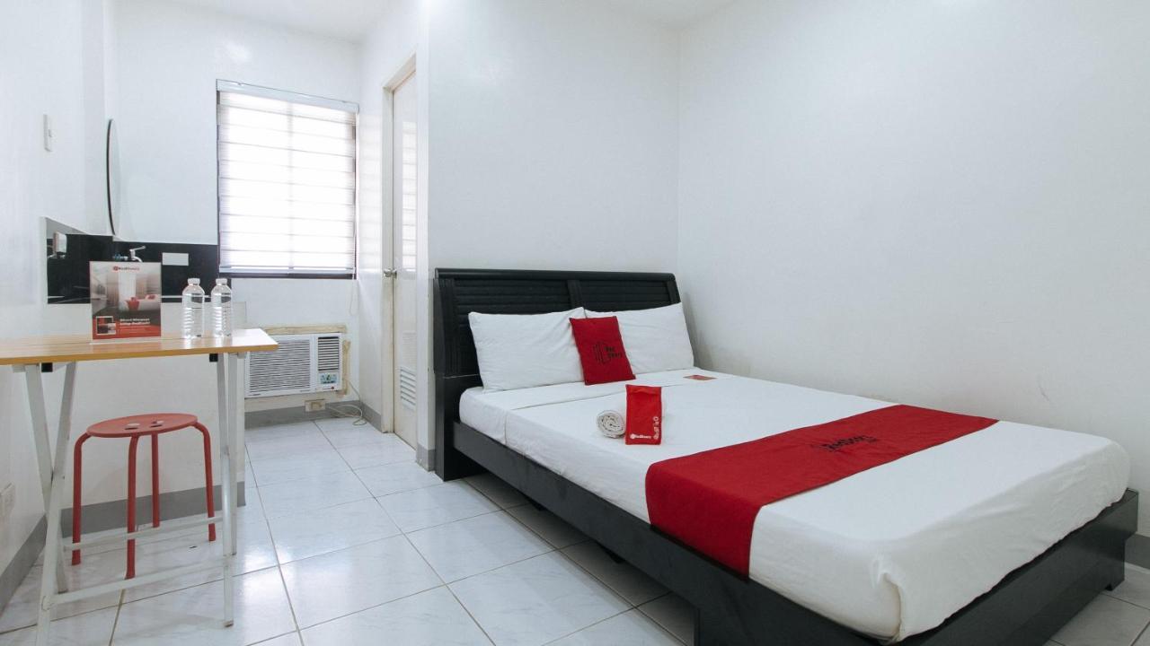 Reddoorz Near Sm Bicutan Hotel Paranaque City Bagian luar foto