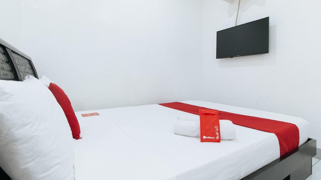Reddoorz Near Sm Bicutan Hotel Paranaque City Bagian luar foto
