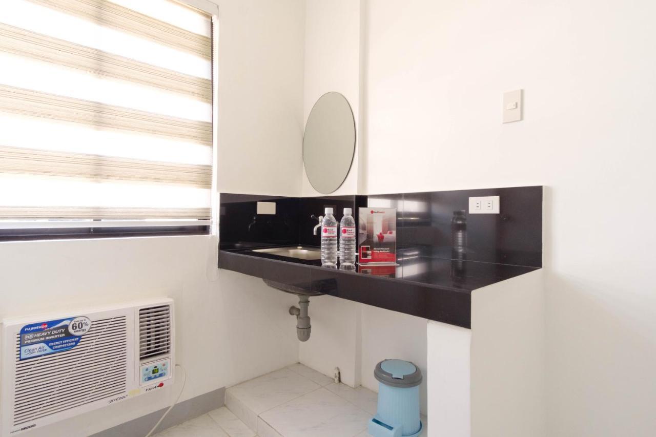 Reddoorz Near Sm Bicutan Hotel Paranaque City Bagian luar foto